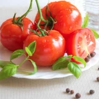 fresh-tomato